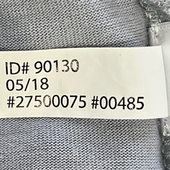 EXPRESS CLASSIC POLKA -DOT SLEEVELESS 1/4 ZIPPER FRONT TOP/BLOUSE - Picture 13 of 14